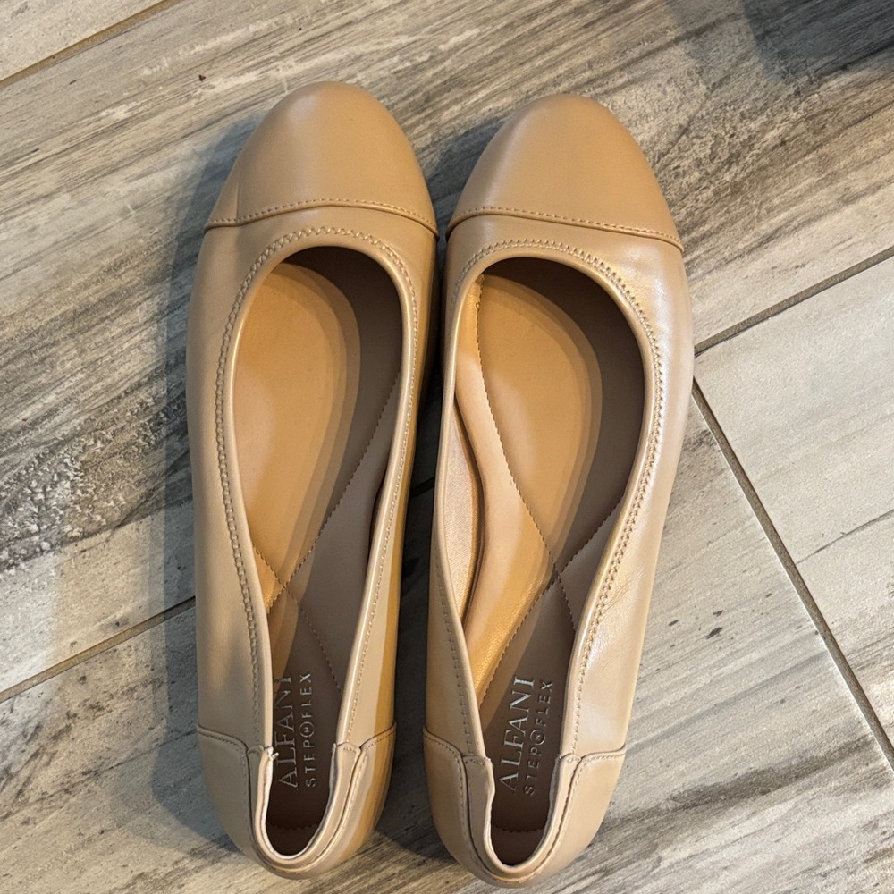 Alfani Step n Flex Flats